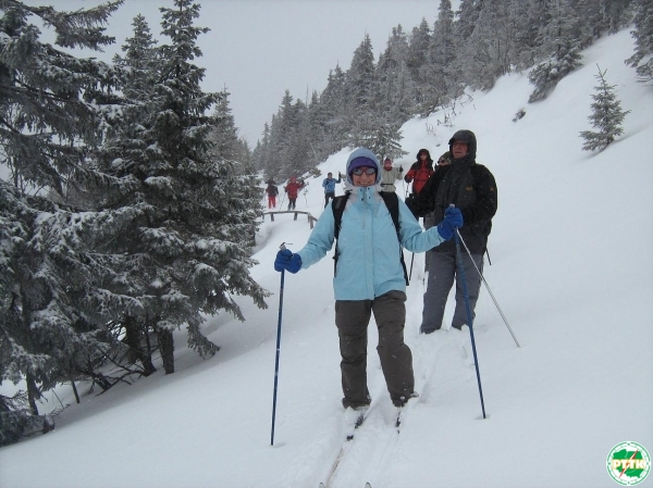 Zjazd od schroniska Strzecha Akademicka do schroniska Samotnia (2010.03.15)