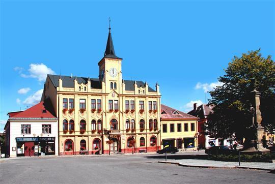 Lomnice_nad_Popelkou_Tbor_02